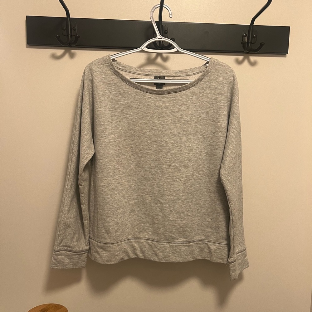 Gap Fit Scoop Neck Sweater - M